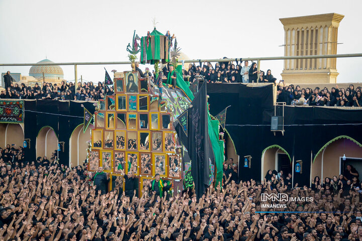 نخل گردانی روز عاشورا در یزد