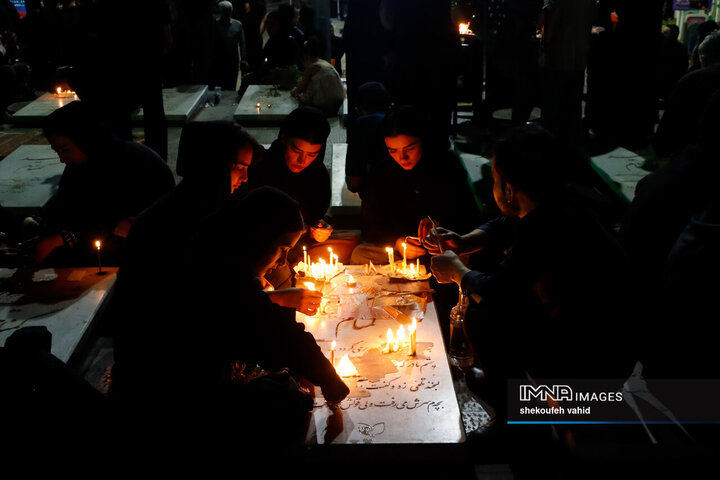 شام غریبان امام حسین(ع) در گلستان شهدای اصفهان