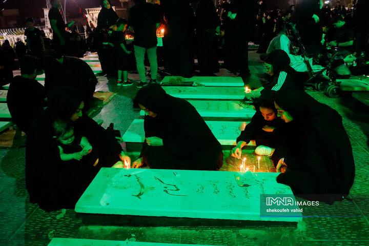 شام غریبان امام حسین(ع) در گلستان شهدای اصفهان