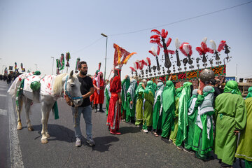 محرم از نگاه گردشگران فرنگی، گوشه‌ای از شگفتی جهان در مقابل فرهنگ آئینی