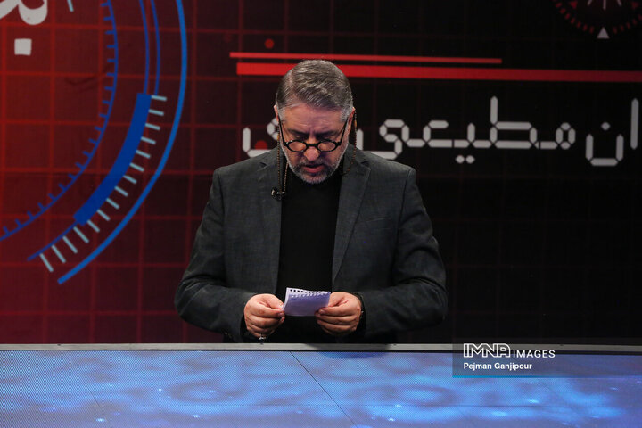 پشت صحنه برنامه تلویزیونی «آیین عشق‌بازی»