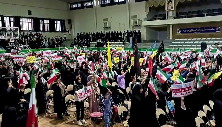 فیلم| اجتماع زینبیون در شهر سنندج