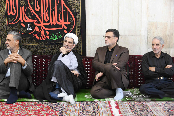مراسم عزاداری دهه دوم محرم با حضور نماینده ولی فقیه در استان و امام جمعه اصفهان