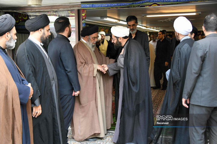 مراسم عزاداری دهه دوم محرم با حضور نماینده ولی فقیه در استان و امام جمعه اصفهان