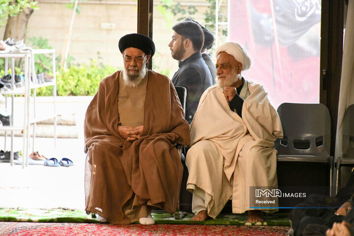 مراسم عزاداری دهه دوم محرم با حضور نماینده ولی فقیه در استان و امام جمعه اصفهان