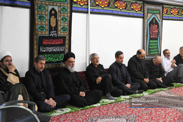مراسم عزاداری دهه دوم محرم با حضور نماینده ولی فقیه در استان و امام جمعه اصفهان
