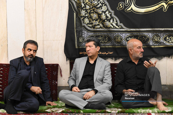 مراسم عزاداری دهه دوم محرم با حضور نماینده ولی فقیه در استان و امام جمعه اصفهان