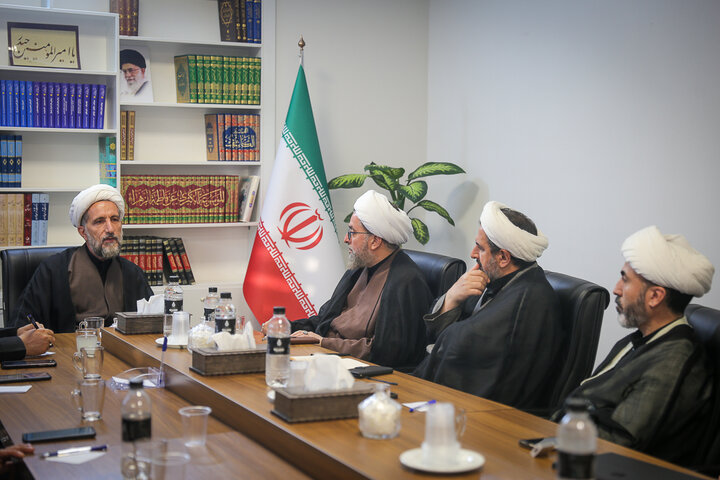 شهرداری‌ها و فرمانداری‌ها برای برپایی موکب‌های اربعین پای کار بیایند