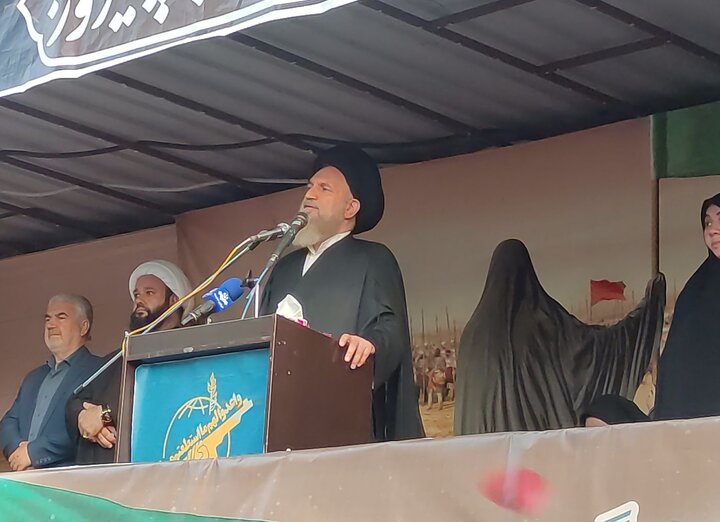 رسالت حضرت زینب(س) رساندن پیام عاشورا به دنیا بود