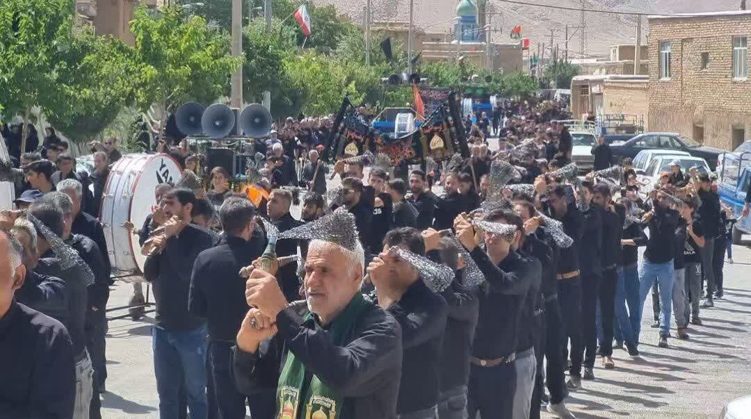 روز سوم امام حسین (ع) آئینی با قدمت طولانی در سمیرم + فیلم