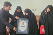 تداوم برنامه‌های دیدار با خانواده شهدا، پاسداشت مقام شامخ شهیدان است