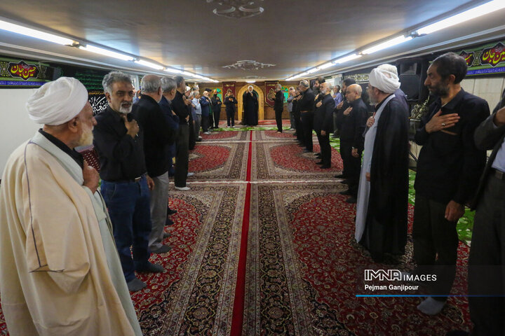 سومین روز عزاداری دهه دوم محرم در دفتر امام جمعه اصفهان