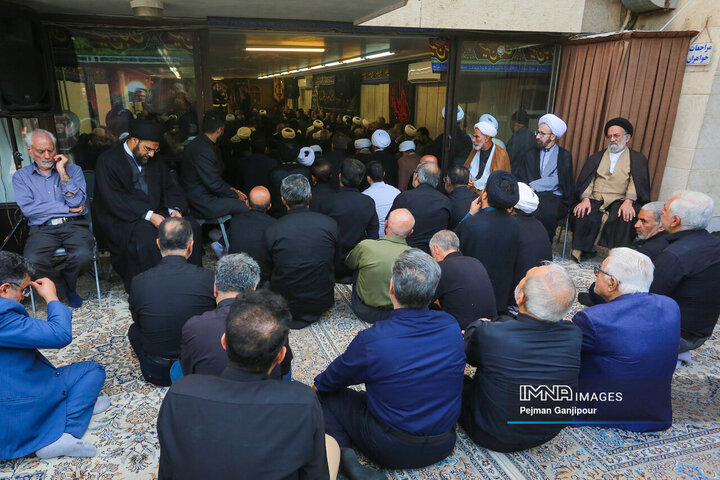 سومین روز عزاداری دهه دوم محرم در دفتر امام جمعه اصفهان