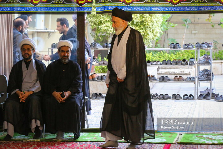 سومین روز عزاداری دهه دوم محرم در دفتر امام جمعه اصفهان