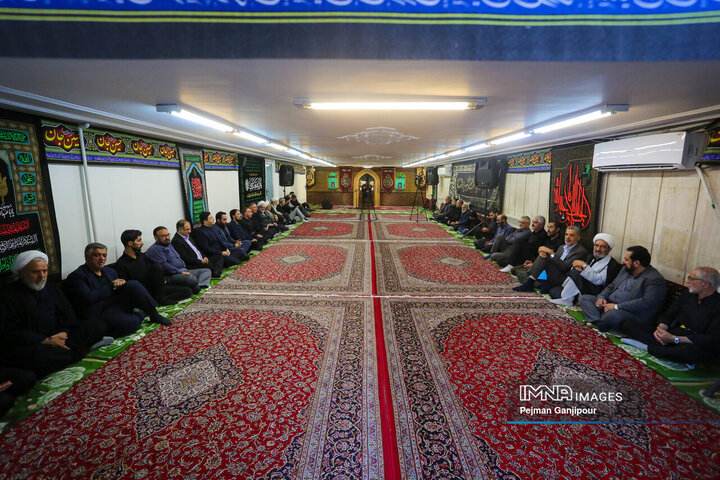 سومین روز عزاداری دهه دوم محرم در دفتر امام جمعه اصفهان