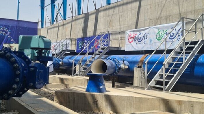 بهرهبرداری رسمی از سامانه انتقال آب دریای جنوب به اصفهان