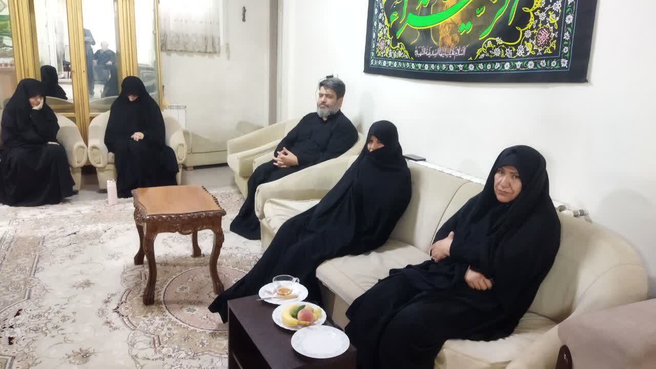 رئیس کل دادگستری استان اصفهان با خانواده شهدای جنایت رژیم صهیونیستی دیدار کرد