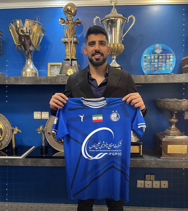 فرعباسی به استقلال پیوست 