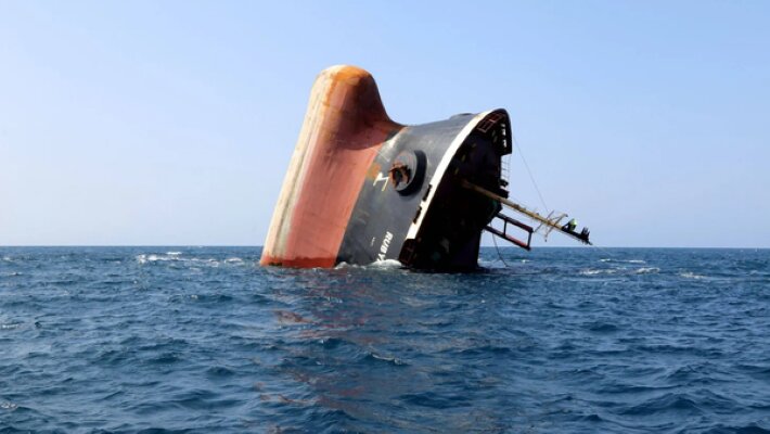 یک کشتی مرتبط با رژیم صهیونیستی را غرق کردیم