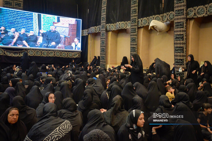 عزاداری محرم در خانه امام حسینی‌های یزد