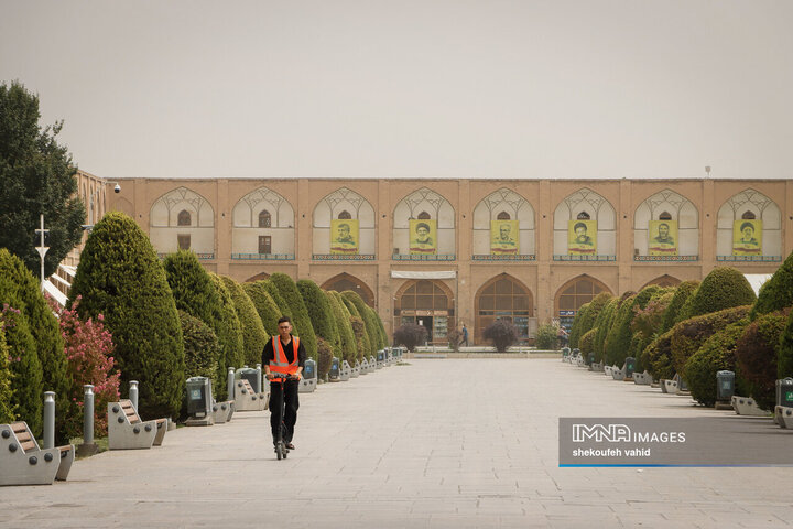 هوای غبارآلود اصفهان