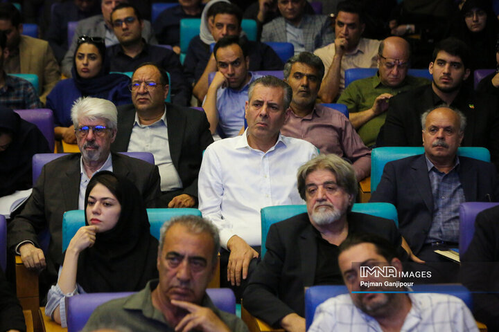 نشست تخصصی وزیر صمت با فعالان اقتصادی و اعضای اتاق بازرگانی اصفهان