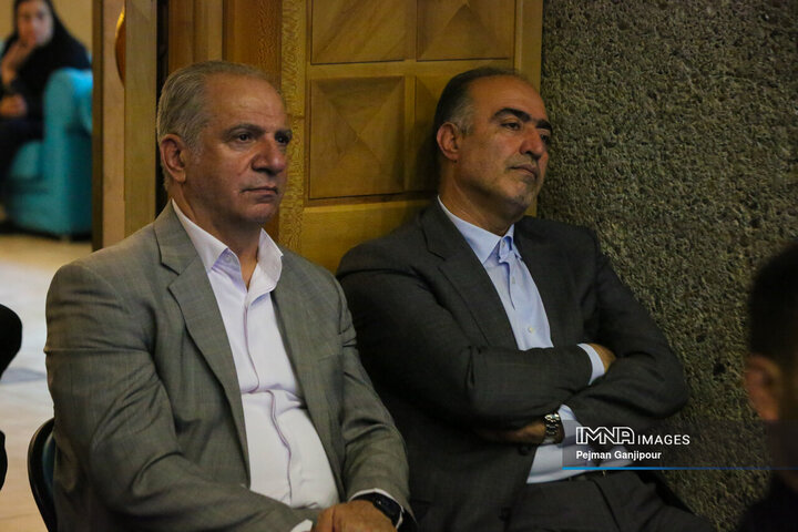 نشست تخصصی وزیر صمت با فعالان اقتصادی و اعضای اتاق بازرگانی اصفهان