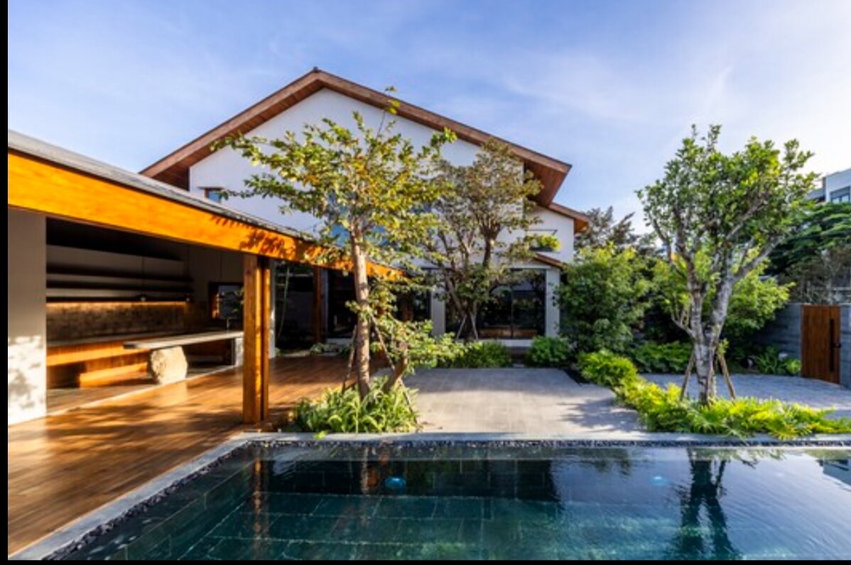 معماری مارپیچی برای حفظ آرامش و حریم خصوصی در شلوغی شهر ویتنامی