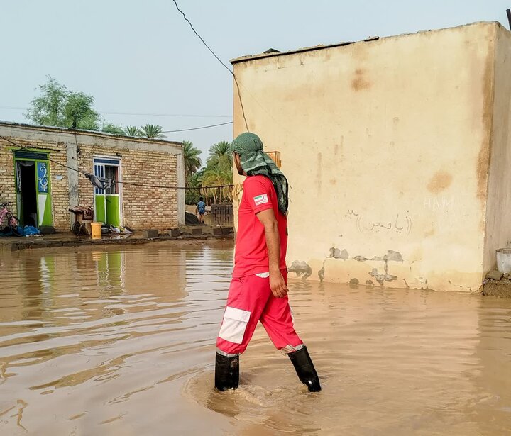 سیل در قلعه‌گنج کرمان/ آبگرفتگی بیمارستان و ۲۰ روستا