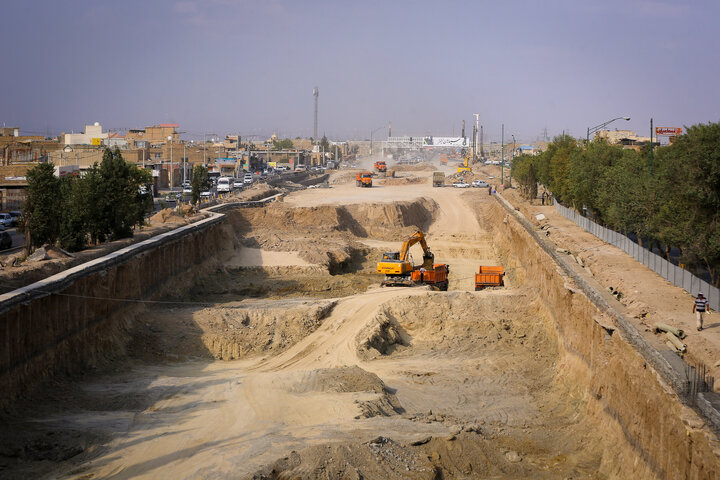 زنجان محور خدمات‌رسانی و مرکز تجاری شمال‌غرب کشور است 