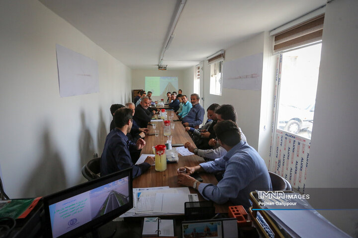 بازدید اعضای کمیسیون عمران شورای شهر اصفهان از مجموعه پروژه‌ شهید آیت‌الله رئیسی