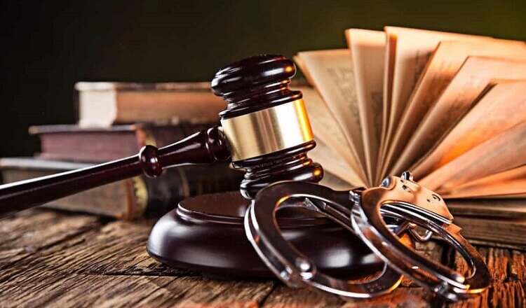 آشنایی با وکیل تهران در دعاوی ملکی و کلاهبرداری