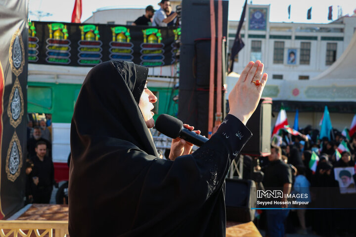 راهپیمایی مردم مشهد در سالروز قیام خونین مسجد گوهرشاد