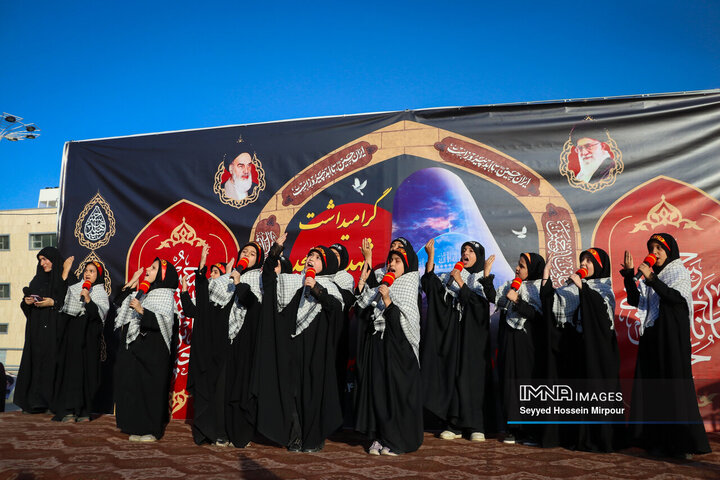 راهپیمایی مردم مشهد در سالروز قیام خونین مسجد گوهرشاد
