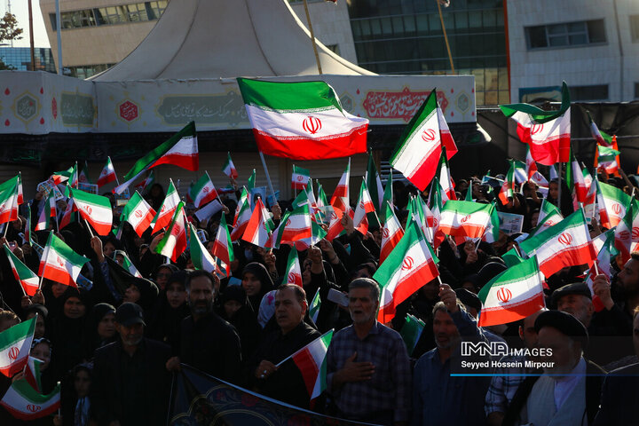 راهپیمایی مردم مشهد در سالروز قیام خونین مسجد گوهرشاد