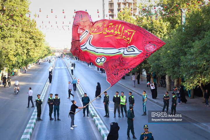 راهپیمایی مردم مشهد در سالروز قیام خونین مسجد گوهرشاد