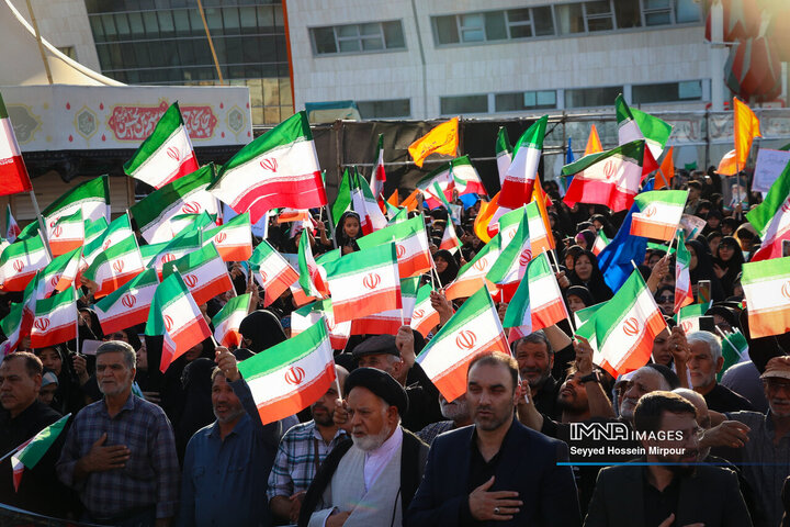 راهپیمایی مردم مشهد در سالروز قیام خونین مسجد گوهرشاد