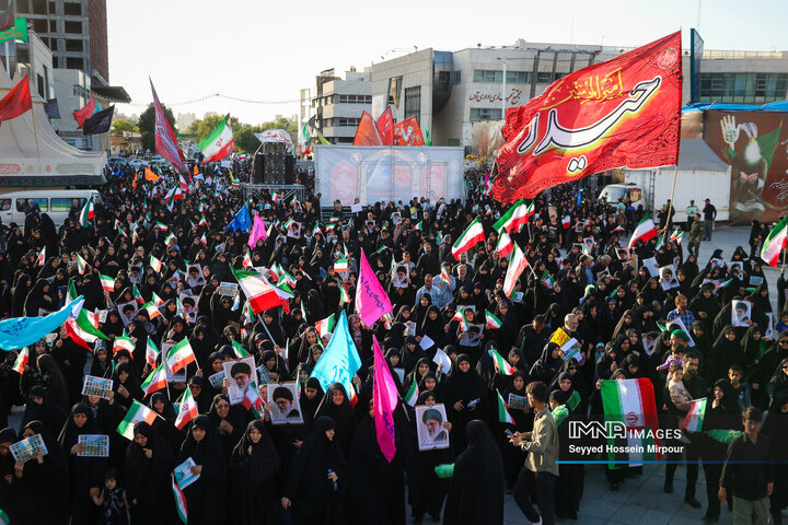 راهپیمایی مردم مشهد در سالروز قیام خونین مسجد گوهرشاد