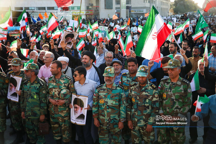 راهپیمایی مردم مشهد در سالروز قیام خونین مسجد گوهرشاد