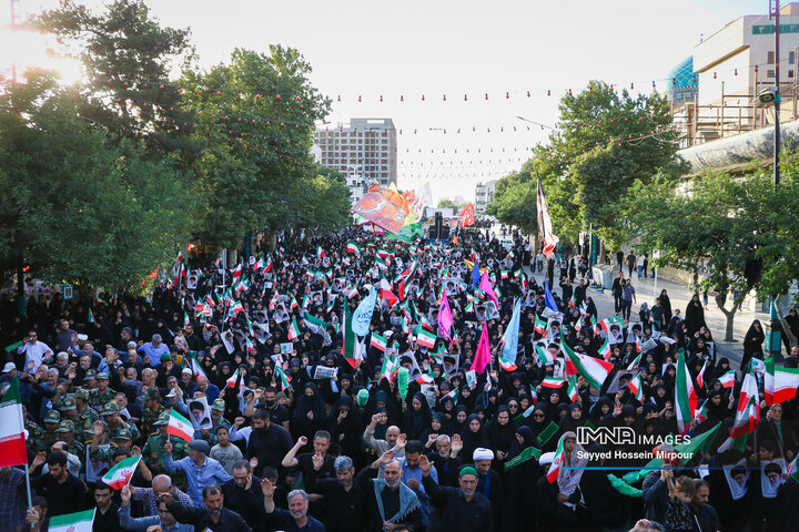 راهپیمایی مردم مشهد در سالروز قیام خونین مسجد گوهرشاد