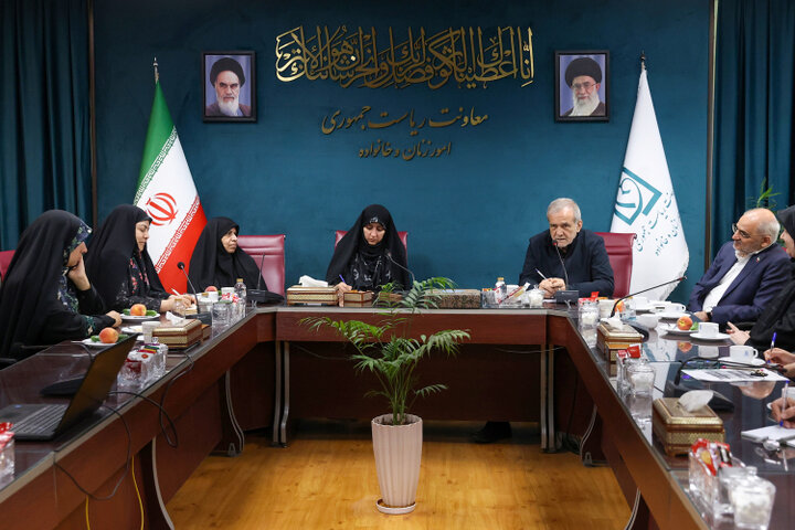 زنان دارای زمینه مناسبتر و انگیزههای قوی برای نقشآفرینی اجتماعی هستند