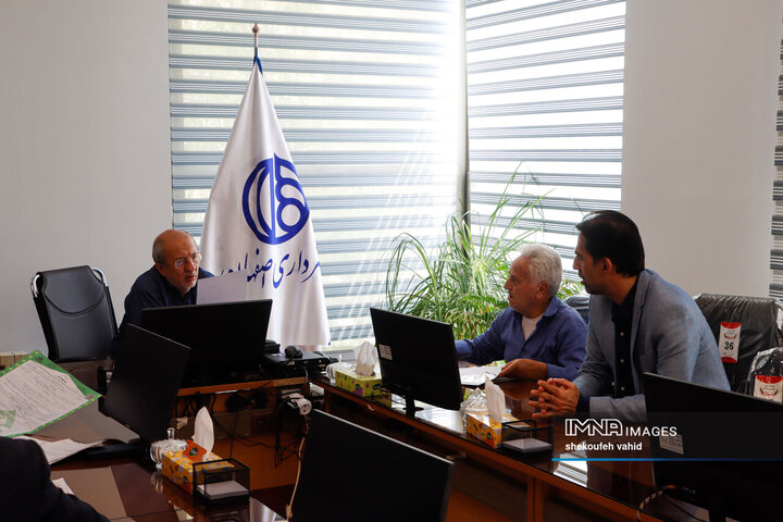 کمیته نظارتی شورای شهر اصفهان در منطقه 9 شهرداری