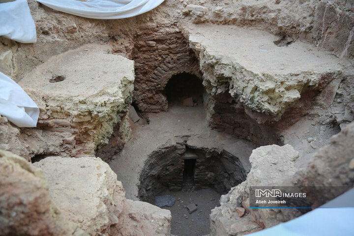 بازدید رئیس کمیسیون فرهنگی، اجتماعی و ورزشی شورای شهر اصفهان از پروژه کمرزرین