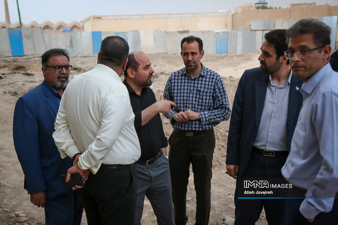 صفر تا صد آنچه در گذر کمرزرین میگذرد