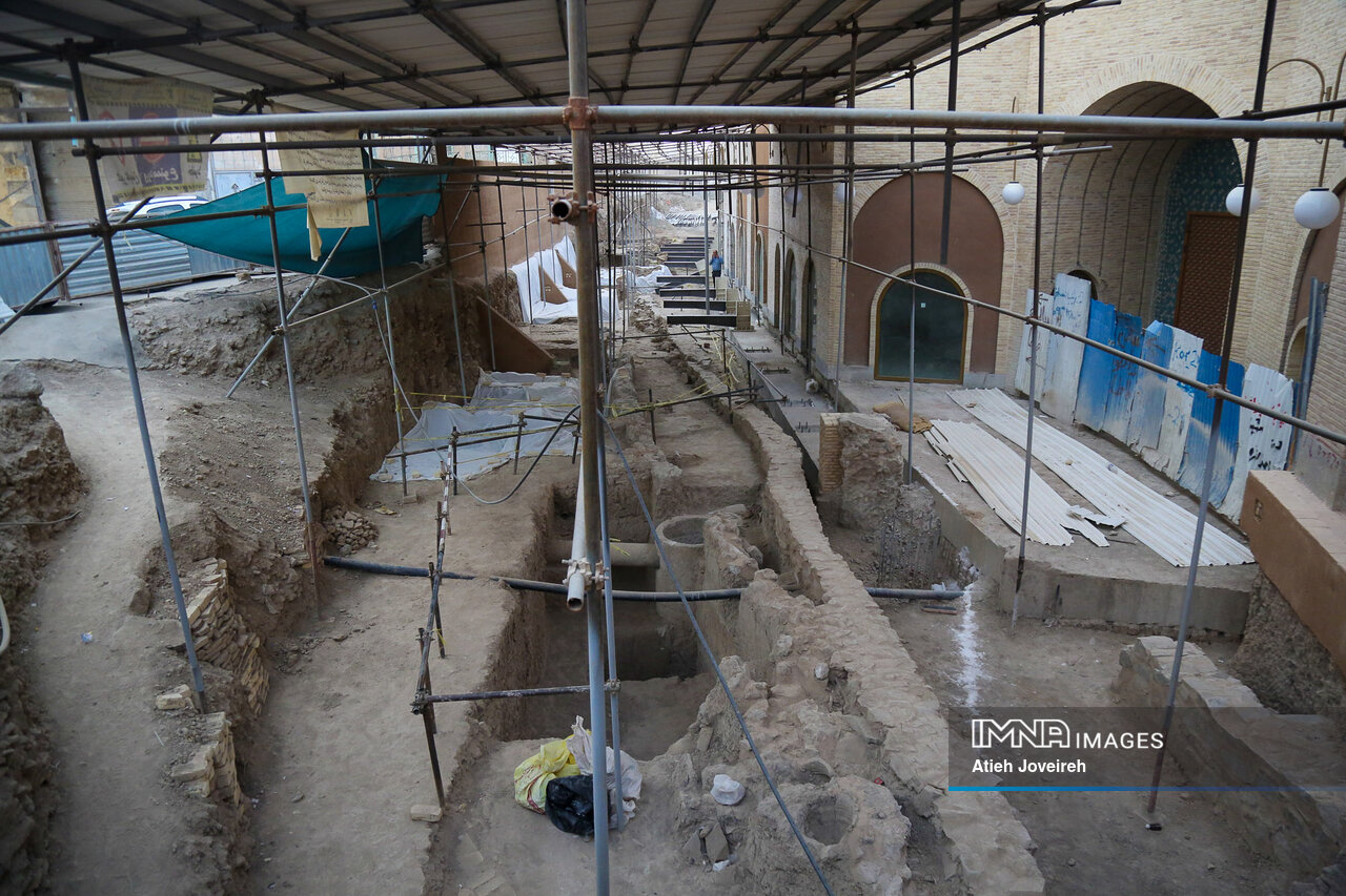 صفر تا صد آنچه در گذر کمرزرین میگذرد