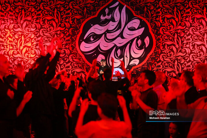 عزاداری دهه دوم محرم در هیئت مکتب‌الصادق(ع)