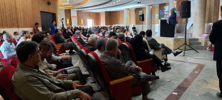 سنگ بنای توسعه و تحول کشور آموزش و پرورش است