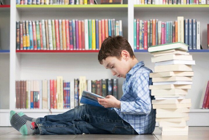 تقویت کتاب‌خوانی در خانواده‌ها مهم‌ترین عامل پرورش نسل خلاق است