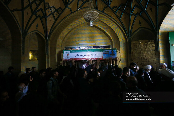 تشییع پیکر مطهر 2 شهید تجاوز رژیم صهیونیستی به کشور درقم
