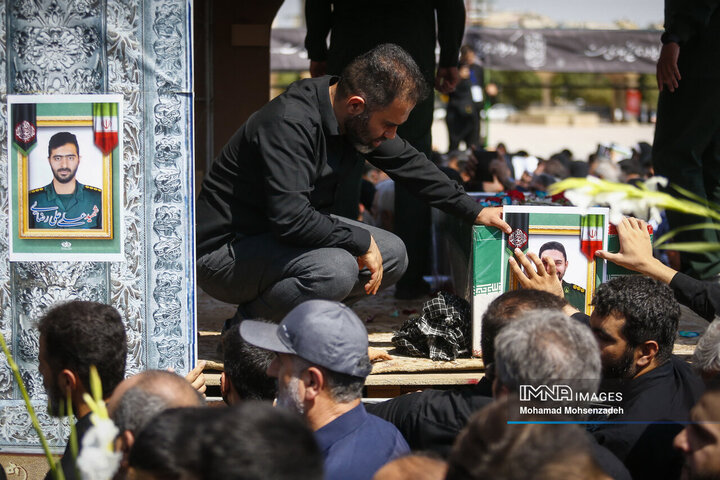 تشییع پیکر مطهر 2 شهید تجاوز رژیم صهیونیستی به کشور درقم